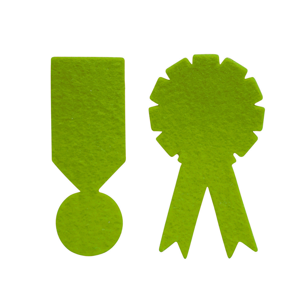 Oranje merino wolvilt, warme tint en duurzaam materiaal voor handgemaakte medaille- en rozetbroches Vienna van Studio ROWOLD