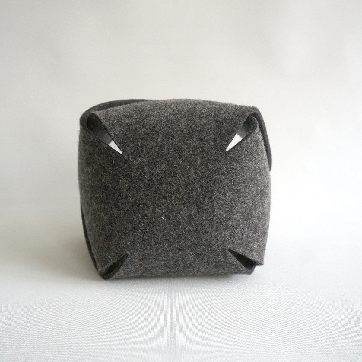container wool felt | West S | wolvilt bakje -